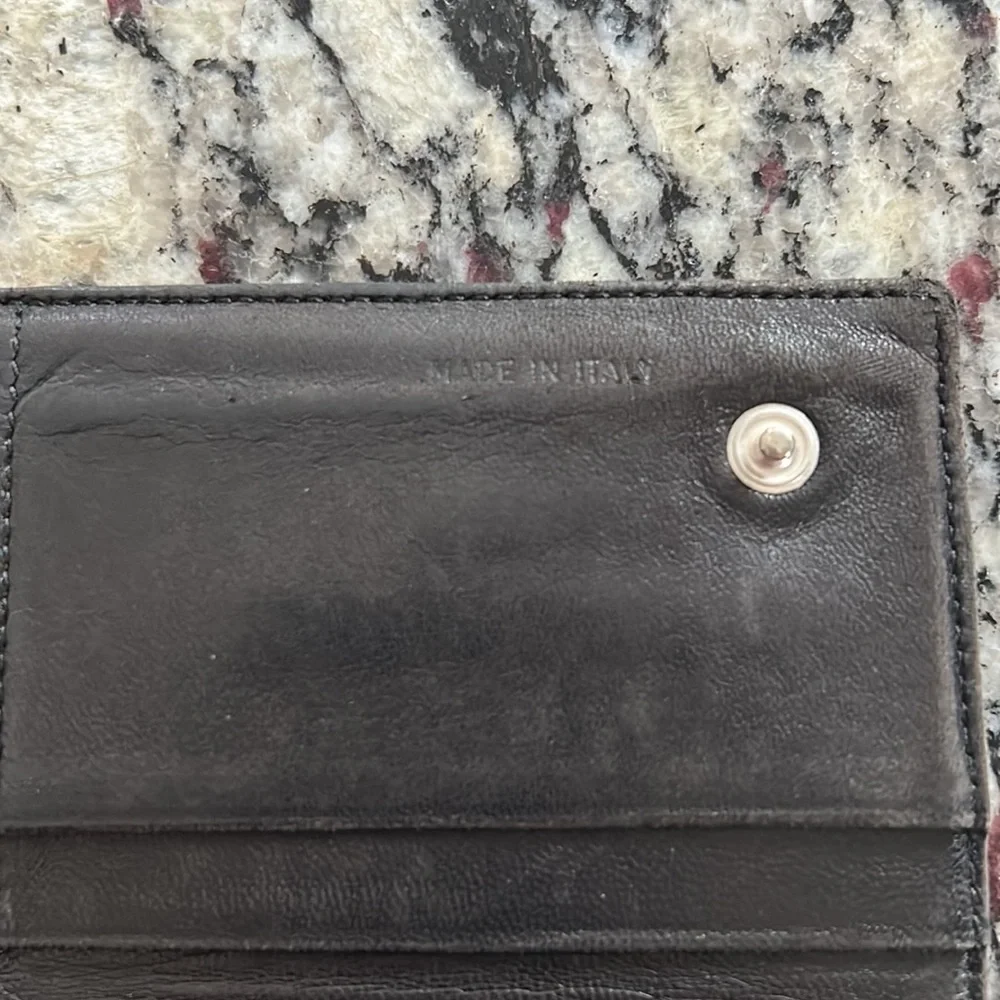 Prada Black Wallet - Picture 5 of 10